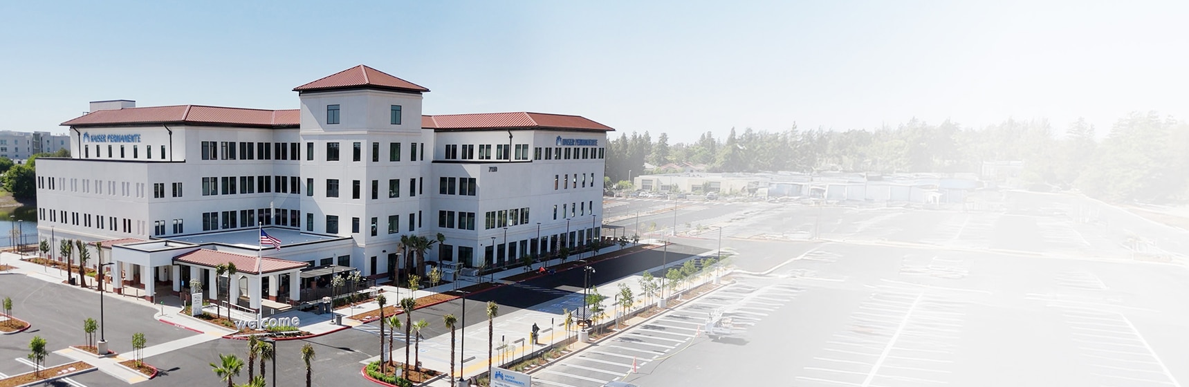 Exterior view of the new orchard plaza medical offices