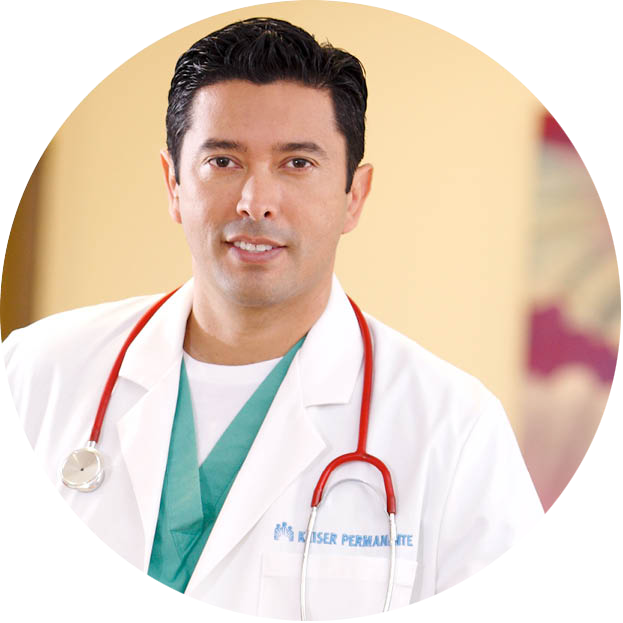 Médico con estetoscopio