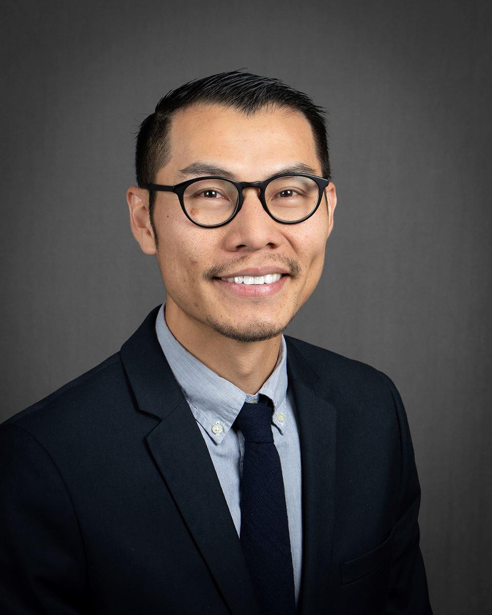 Photo of Tony Nguyen, DMD